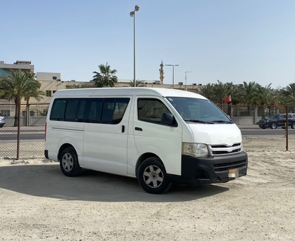 Manama, Vehicles, Cars & Trucks , BHD 3900,  Toyota Hi-Ace,  2013,  Automatic,  430000 KM,  Passenger Call : 33662799