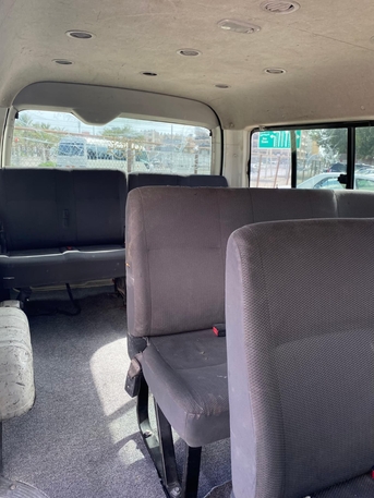 Manama, Vehicles, Cars & Trucks , BHD 3900,  Toyota Hi-Ace,  2013,  Automatic,  430000 KM,  Passenger Call : 33662799