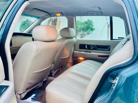 Manama, Vehicles, Cars & Trucks , BHD 1950,  Cadillac Fleetwood,  1996,  217000 KM,  Classic Car For Sale