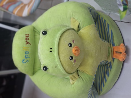 Jeddah, Baby & Kid Stuff, SAR 25,  PLUSH BABY SOFA CHAIR