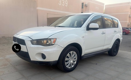Jeddah, Auto Parts, SAR 17000,  Mitsubishi Outlander 2012 Automatic 4WD