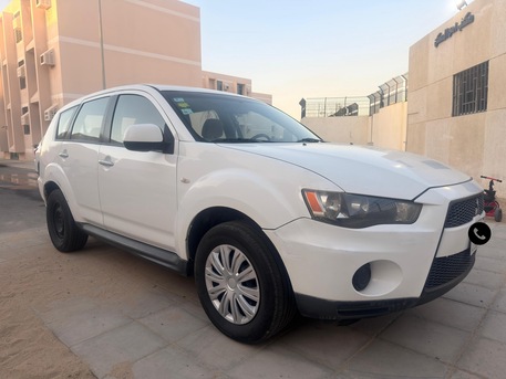 Jeddah, Auto Parts, SAR 17000,  Mitsubishi Outlander 2012 Automatic 4WD
