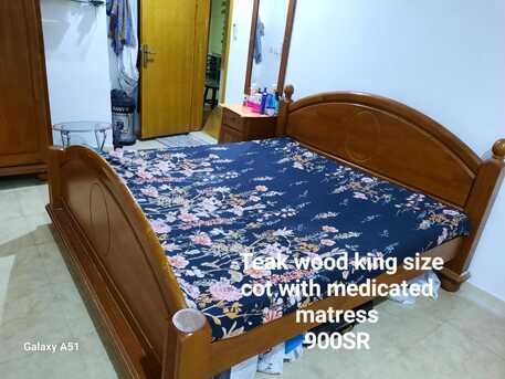 Dammam, Household Items, SAR 50,  House Hold Items Teak Wood King Size Cot,almirah,side Table,dining Table Etc