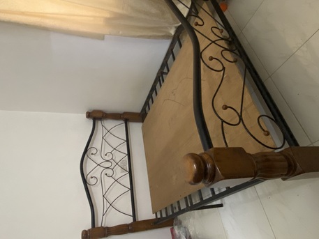 Tubli, Furniture, BHD 10,  Queen Size Cot Available.