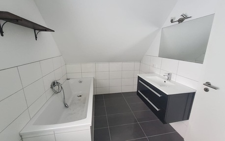Kaiserslautern, Apartments, Flats, Houses & Villas, EUR 1400/month,  3 BR,  169 Sq. Meter,  Newly Renovated Freestanding House