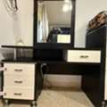 SAR 600,  Kingsize Bed With Two Side Table And Dressing Table