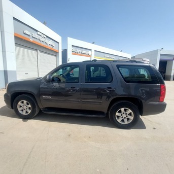 Riyadh, Vehicles, Cars & Trucks , SAR 21000,  Gmc Yukon,  2010,  Automatic,  482213 KM,