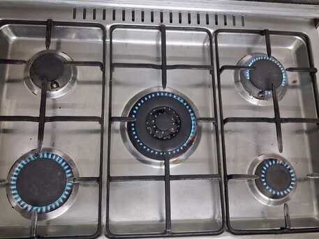 Riyadh, Appliances, SAR 200,  Gas Stove - 5 Burner  In Good Condition
