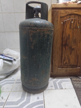 Salmaniya, Household Items, BHD 30,  Bahrain Gas Cylinder With Regulator And Stove