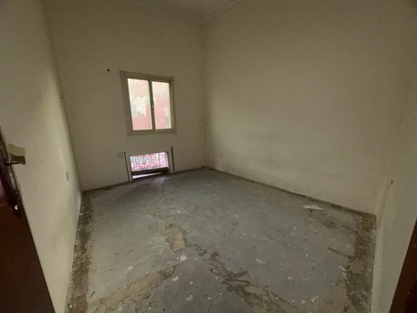 Salmaniya, Apartments, Flats, Houses & Villas, BHD 110/month,  2 BR,  2 Bedroom Flat For Rent