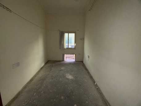 Salmaniya, Apartments, Flats, Houses & Villas, BHD 110/month,  2 BR,  2 Bedroom Flat For Rent