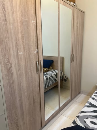 Dammam, Furniture, SAR 700,  Bed &wadrobe For Sale