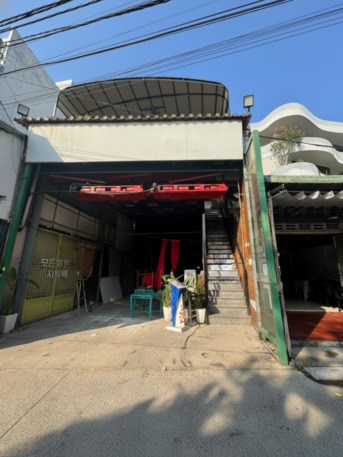 Ho Chi Minh City, Sublets, USD 3200/month,  162 Sq. Meter,  COMMERCIAL SHOPHOUSE - THAO DIEN - PRIME BUSINESS LOCATION