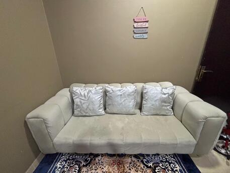 Riyadh, Sublets, SAR 2500/month,  3 BR,  90 Sq. Meter,  Apartment Sub-letting With Furniture In Dhahrat Laban