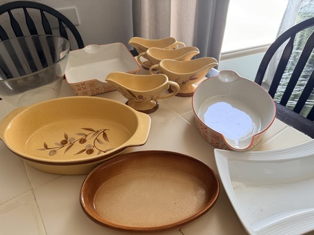 Sitra, Household Items, BHD 5,  Bowls And Dishes For Sale