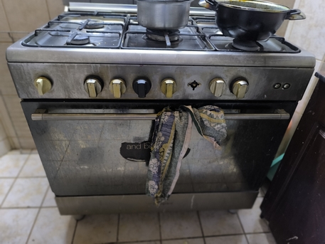 Jeddah, Household Items, SAR 500,  Fridge And Cooking Range