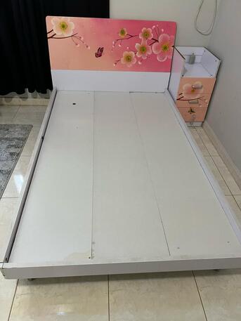 Al Jubail Al Balad, Furniture, Bed And Carpet