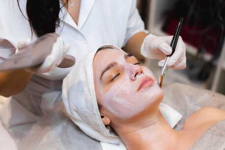 London, Beautician, Best Chemical Peel Treatment Clinic In London