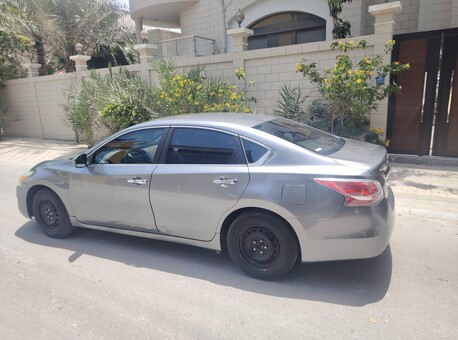 Manama, Vehicles, Cars & Trucks , BHD 2800,  NISSAN ALTIMA,  2016,  Automatic,  165000 KM,   2.5S  MODEL FOR SALE