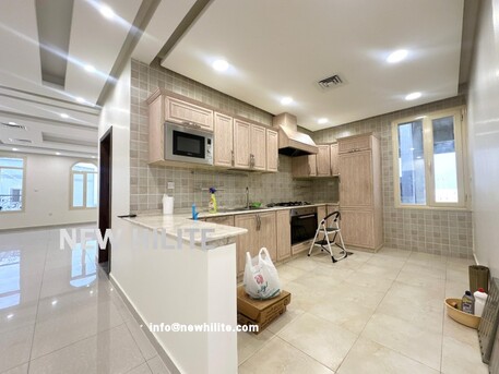 Kuwait City, Apartments, Flats, Houses & Villas, KWD 850/month,  4 BR,  Spacious 4-Bedroom Floor For Rent In Abu Fathira