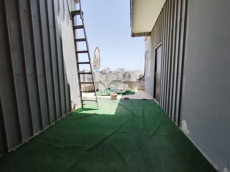 Mahooz, Apartments, Flats, Houses & Villas, BHD 220/year,  1 BR,  Mahooz:- Rooftop Furnished Studio Flat On Rent With Ewa