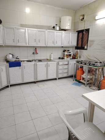 Al Muruj, Rooms for Rent, Room For Rent 4200 / 6 Months (Filipino Only)
