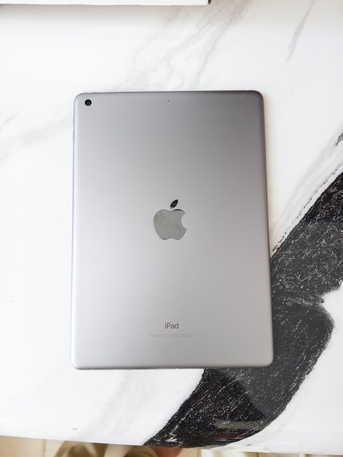 Riyadh, Tablet Computers, SAR 11,  IPad Air 2 - Multiple Storage Options Available.