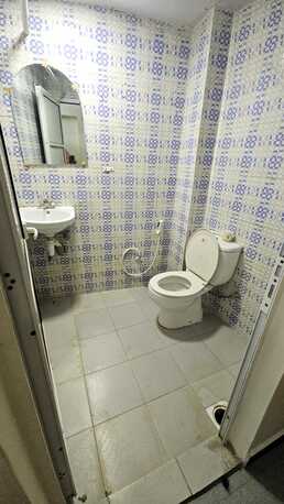 Salmaniya, Apartments, Flats, Houses & Villas, BHD 180/month,  1 BR,  1 Bedroom Unfurnished Flat For Rent With Ewa Unlimited