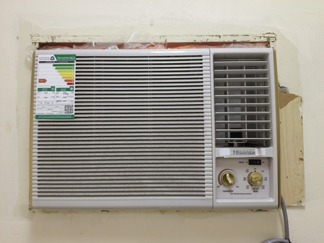 Hara, Electronics, SAR 800,  Hisense Window AC 1.5 T &mdash; Heat & Cool | For Sale