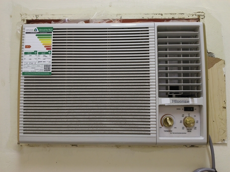 Hara, Electronics, SAR 800,  Hisense Window AC 1.5 T &mdash; Heat & Cool | For Sale