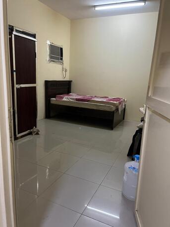 Dammam, Rooms for Rent, SAR 750/month,  The Room Has A Separate Bedroom With An Attached Bathroo And No Kitchen Available