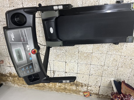 Al Aziziyah, Heavy Equipment, SAR 600,  Treadmill + Bunch (Six Pack) - Jeddah