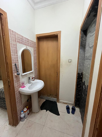 Umm Al Hamam, Rooms for Rent, SAR 1000/month,  Room/Bedspace-Executive Bachelor, Including Water & Electricity. Umm Al Hamam Gharbi