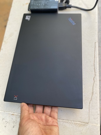 Riyadh, Computers, SAR 1000,  Thinkpad X1 Carbon Core I7-8th Gen,Ram 16GB