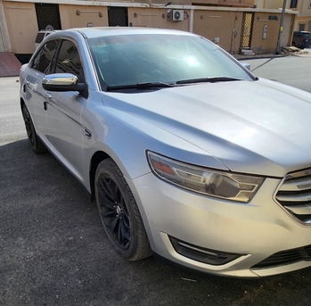 Riyadh, Vehicles, Cars & Trucks , SAR 40000,  Ford Taurus,  2013,  Automatic,  450000 KM,   Limited  For Sale