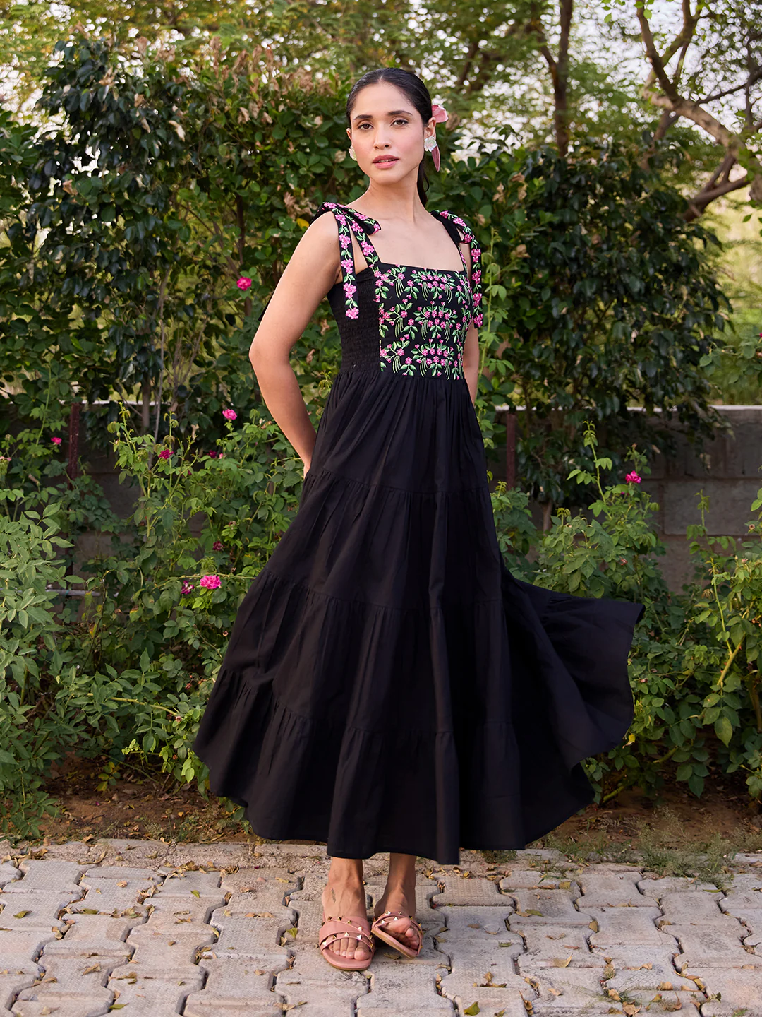 Mumbai, Clothing & Accessories, INR 1598,  Buy Women