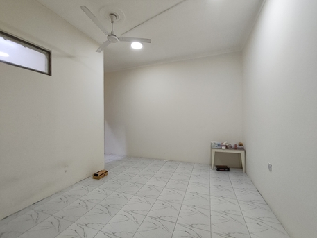 Manama, Apartments, Flats, Houses & Villas, BHD 140/year,  1 BR,  Um Al Hassam:- Studio Flat On Rent With Ewa..