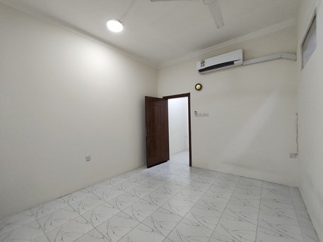 Manama, Apartments, Flats, Houses & Villas, BHD 140/year,  1 BR,  Um Al Hassam:- Studio Flat On Rent With Ewa..