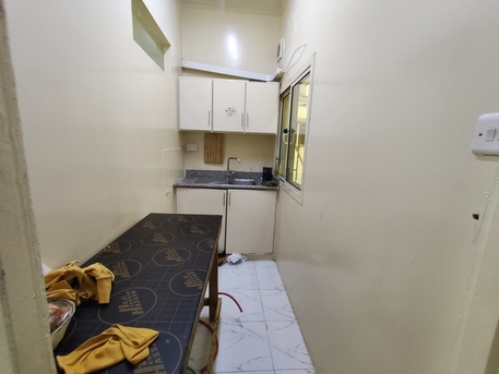 Manama, Apartments, Flats, Houses & Villas, BHD 140/year,  1 BR,  Um Al Hassam:- Studio Flat On Rent With Ewa..