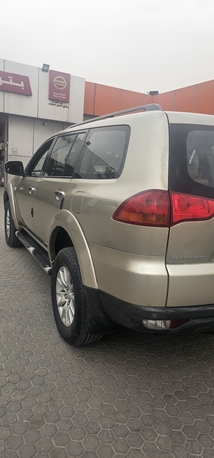 Al Khalidiyah, Vehicles, Cars & Trucks , SAR 30000,  Mitsubishi Pajero,  2011,  Automatic,  198000 KM,