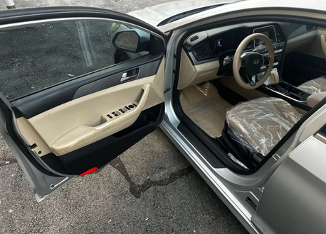 Riyadh, Vehicles, Cars & Trucks , SAR 30000,  Hyundai Sonata,  2019,  Automatic,  338000 KM,