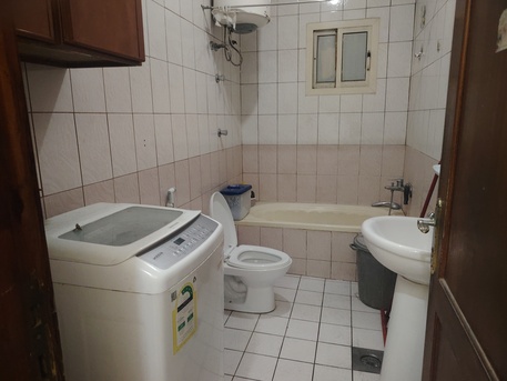 Al Khobar Al Shamalia, Housing Exchanges, SAR 1100/month,  2 BR,  Single Furnished Executive Roon Available On Rent For Pakistani Executive Single Person.