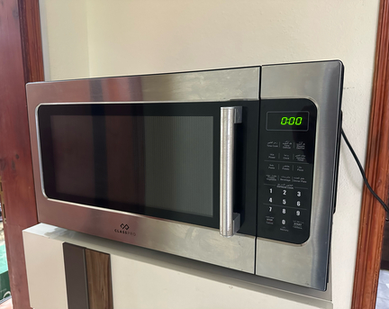 Jubail, Appliances, SAR 300,  Microwave Class Pro 62 Litre