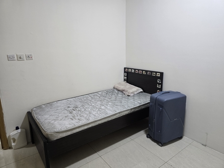 Thuqbah, Rooms for Rent, SAR 650/month,  Furnished,  Room Available For An Executive Bachelor. Keralaite Preferred.