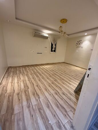 Al Salam, Apartments, Flats, Houses & Villas, SAR 35000/year,  3 BR,  Family Apartment With Taris Open Space Well Maintain Big Size Nice Located