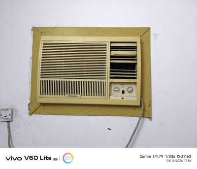 Salmaniya, Air Conditioners, BHD 450,  Good Condition 2ton Pearl A/c