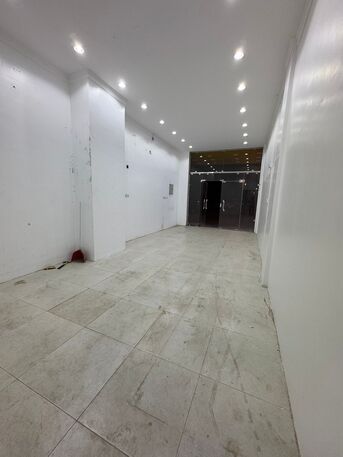 Salmiya, Apartments, Flats, Houses & Villas, KWD 1000/month,  Shop For Rent In Salmiya, Prime Location, 40 Square Meters