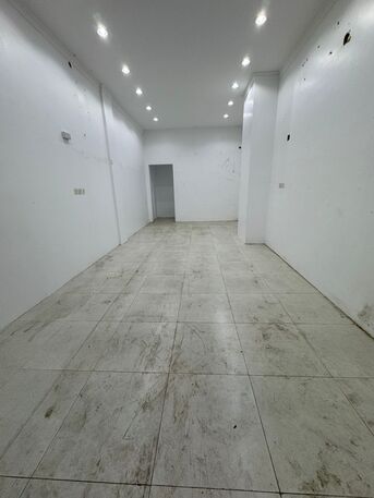 Salmiya, Apartments, Flats, Houses & Villas, KWD 1000/month,  Shop For Rent In Salmiya, Prime Location, 40 Square Meters