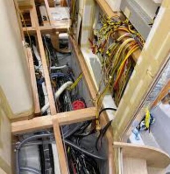 Umluj, Jobs, Finishing Carpenter (Wooden) /ফিনিশিং কার্পেন্টার-কাঠের/فنشنگ کار