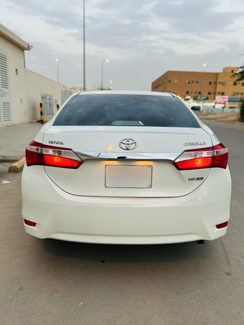 Khobar, Vehicles, Cars & Trucks , SAR 26500,  Toyota Corolla,  2015,  Automatic,  300000 KM,    MODEL  XLi 1.6 NEAT CAR FOR SALE